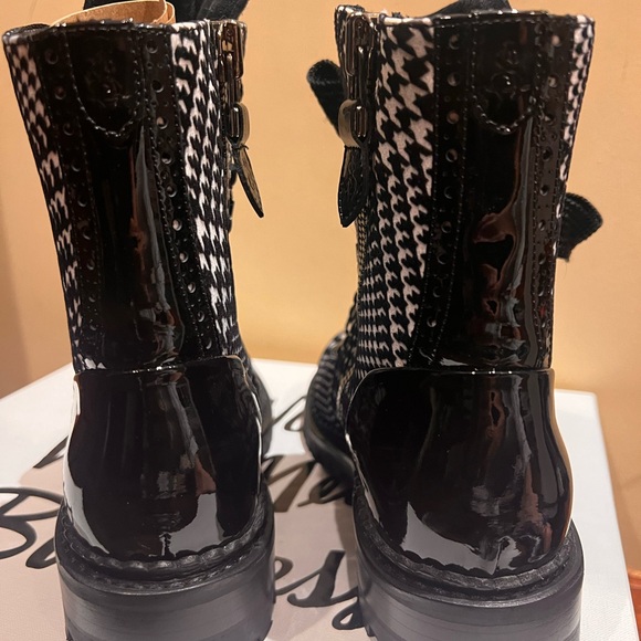 The Office of Angela Scott -Limited Edition-- Mr.Carter in Glenn Plaid Size 37 - Picture 10 of 16